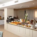 Phi Cavalieri 4* ブラ