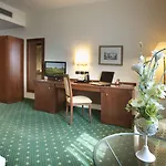 ホテル Phi Cavalieri ブラ