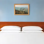 Phi Cavalieri Μπρα