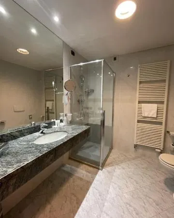 Hotel Phi Cavalieri Bra