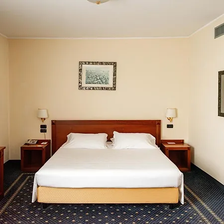 Phi Cavalieri Hotel 4*