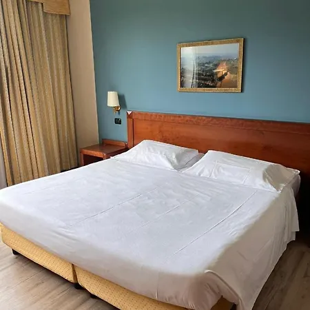 Phi Cavalieri Hotel Bra