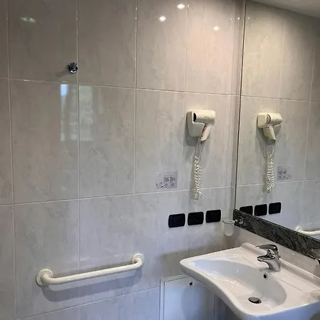 Hotel Phi Cavalieri Bra