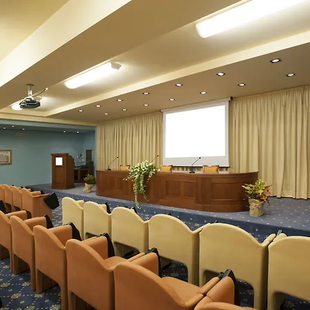 Phi Cavalieri Hotel