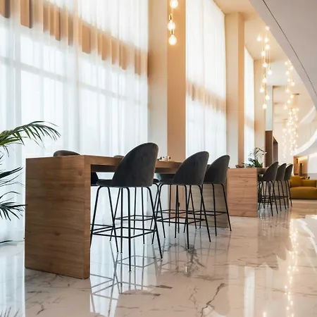 Hotel Phi Cavalieri 4*