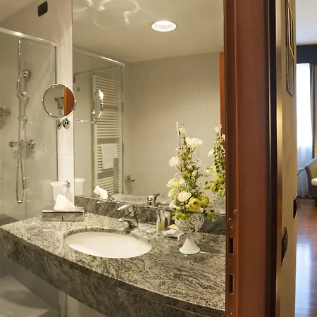 Phi Cavalieri 4* Bra