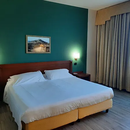 Phi Cavalieri Отель 4*
