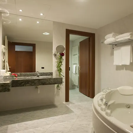 Otel Phi Cavalieri 4*