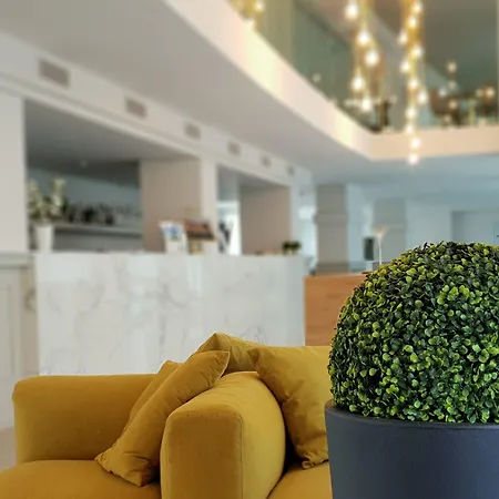 Hotel Phi Cavalieri Bra