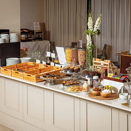 Phi Cavalieri Hotel 4*