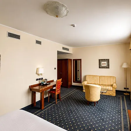 Hotel Phi Cavalieri