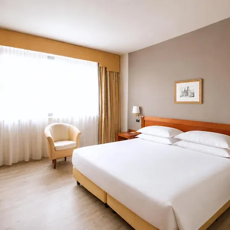 Phi Cavalieri 4* Bra
