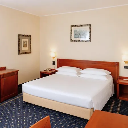 Hotel Phi Cavalieri 4*