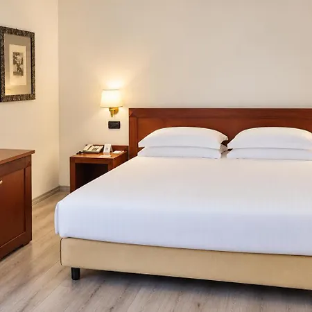 Phi Cavalieri 4* Бра