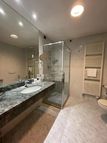 Hotel Phi Cavalieri Bra