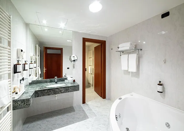 Hotell Phi Cavalieri 4*