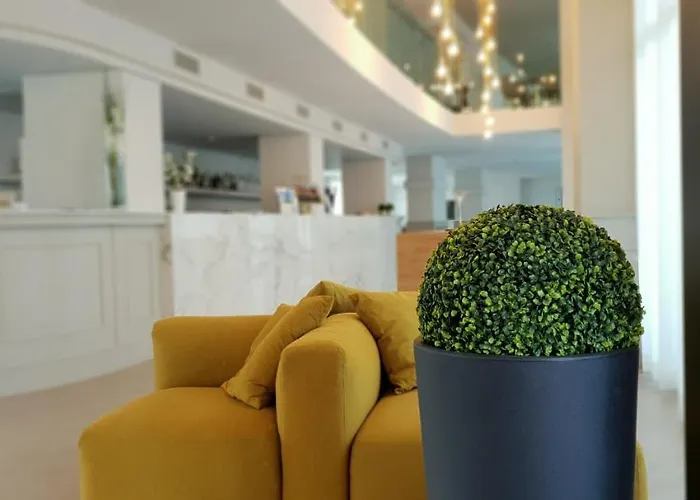 Phi Cavalieri Hotel 4*