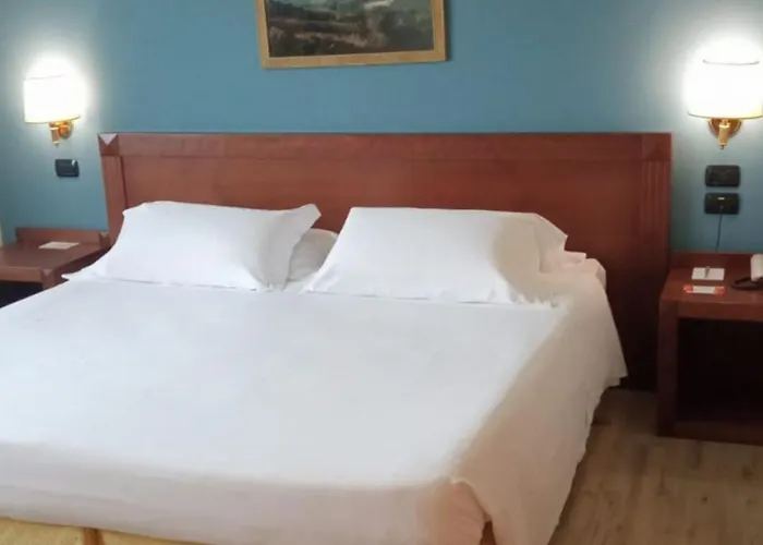 Hotel Phi Cavalieri Bra