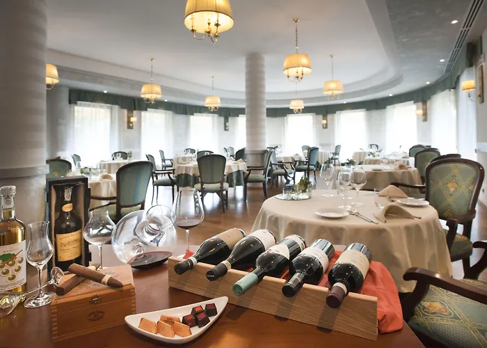 Phi Cavalieri برا