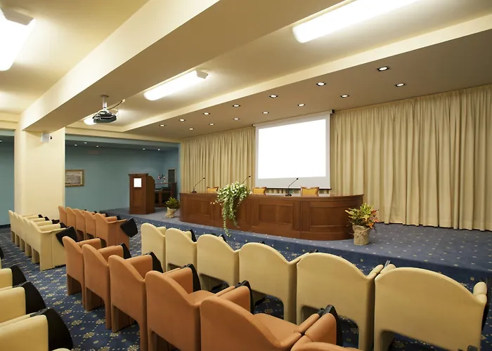 Phi Cavalieri Отель