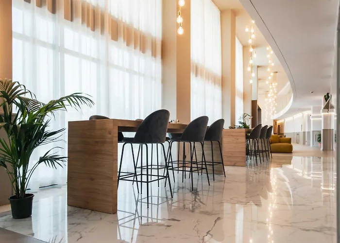 فندق Phi Cavalieri 4*