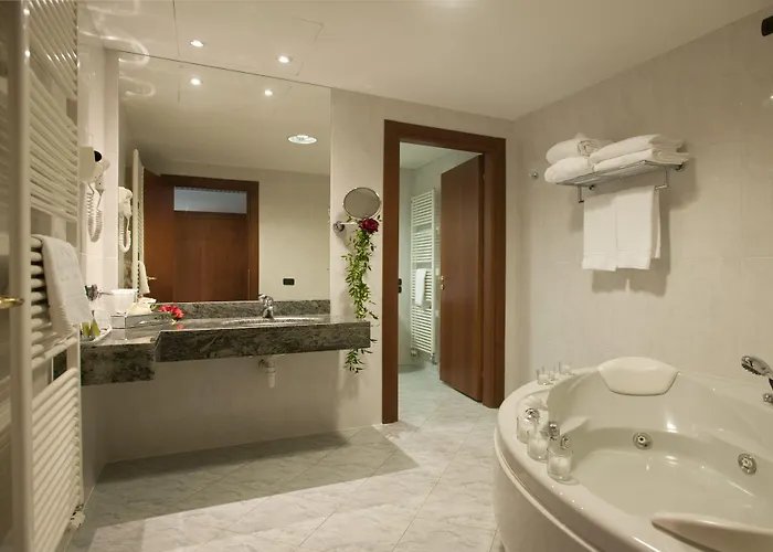 Hotel Phi Cavalieri 4*